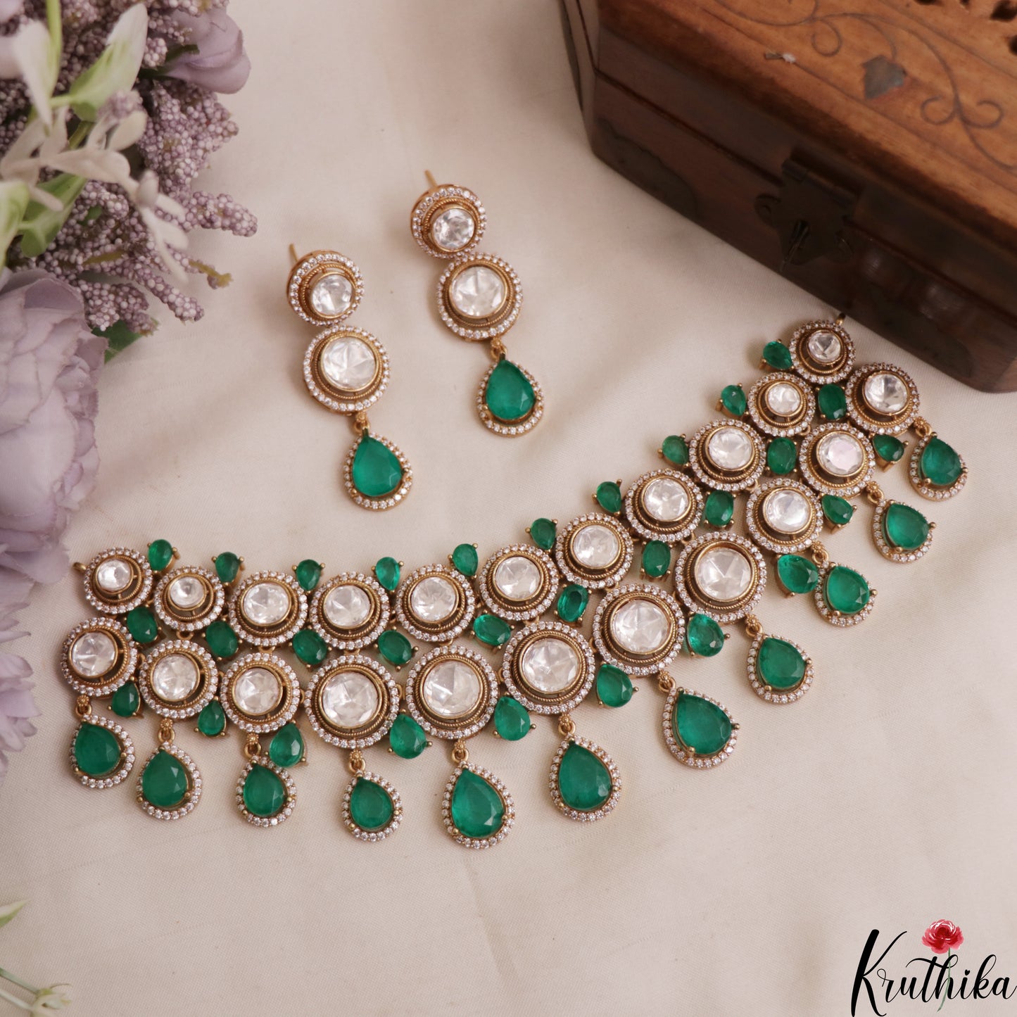 Sparkling Geometric Motifs Polki Victorian Choker NC3023 (Available In 2 Colors)