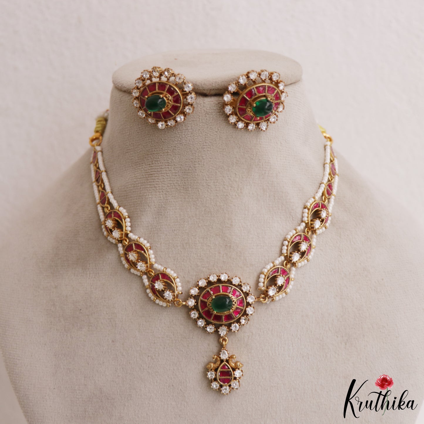 Trendy Geometric Motifs Pearl Border Jadau Necklace NC2973
