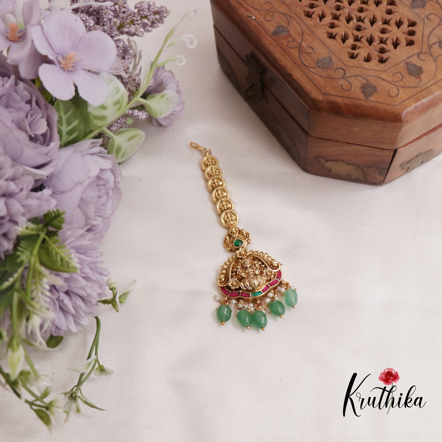 Premium Jadau Antique Lakshmi Maang Tikka With Pearl Drops MT298 (Available In 2 Colours)