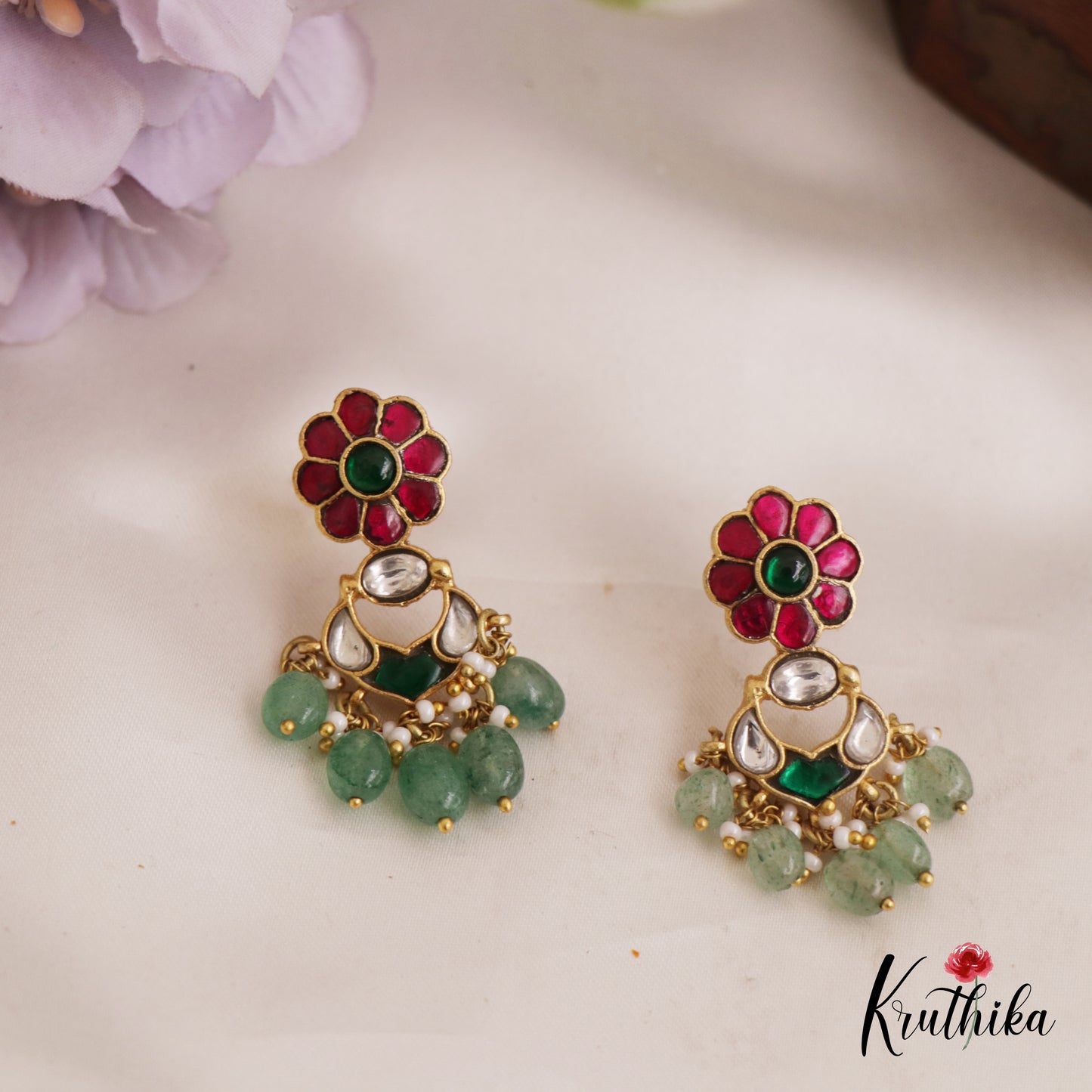 Classic Floral Motifs Kemp Earrings With Green Bead Drops E973