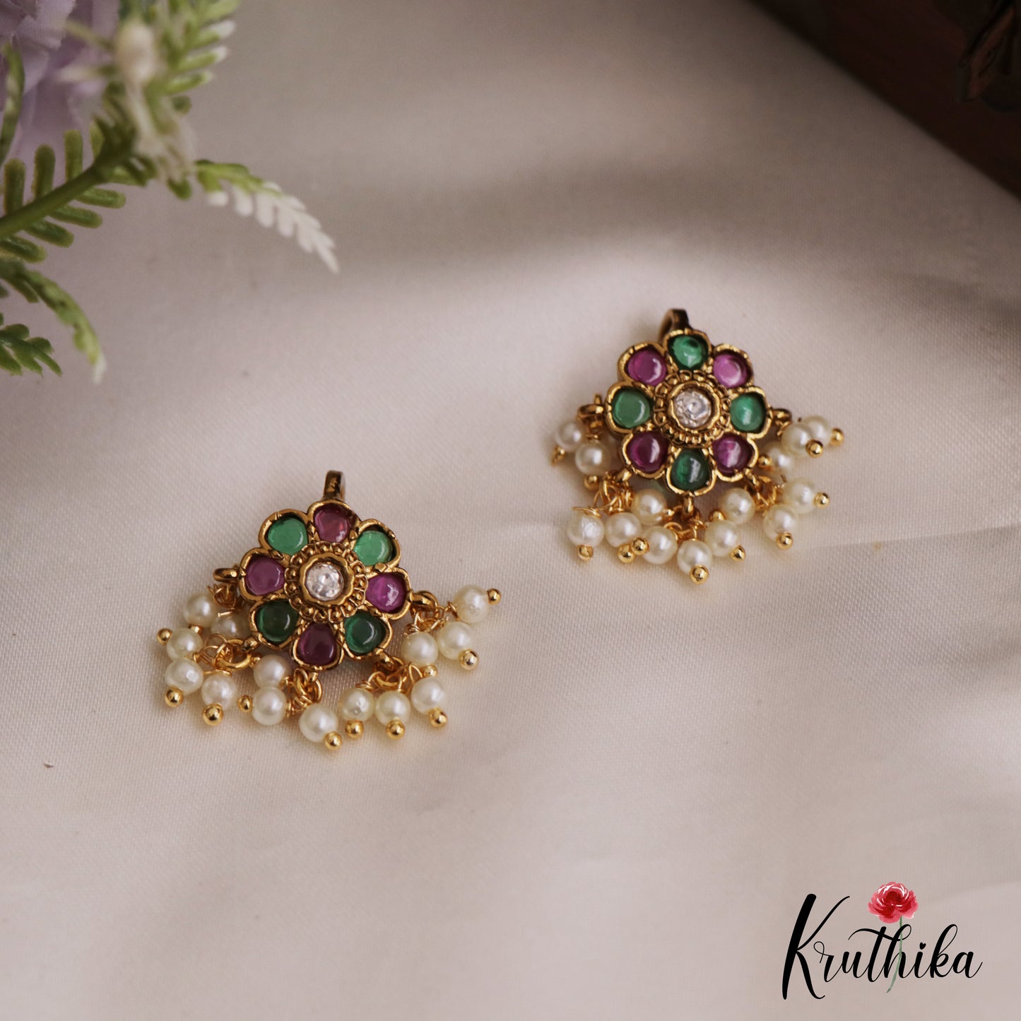 Elegant Kemp Floral Earcuffs | Upper Earrings | Bugadi Earrings E939