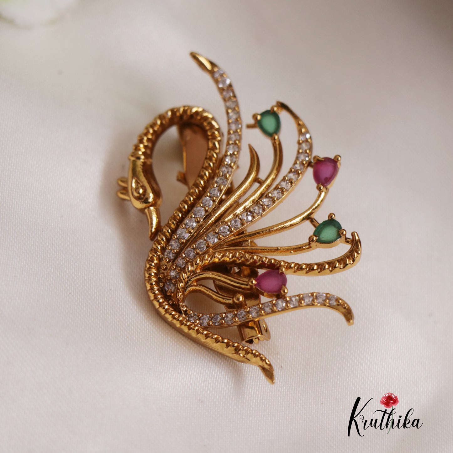 Gorgeous Swan Shape Saree Pin SP15