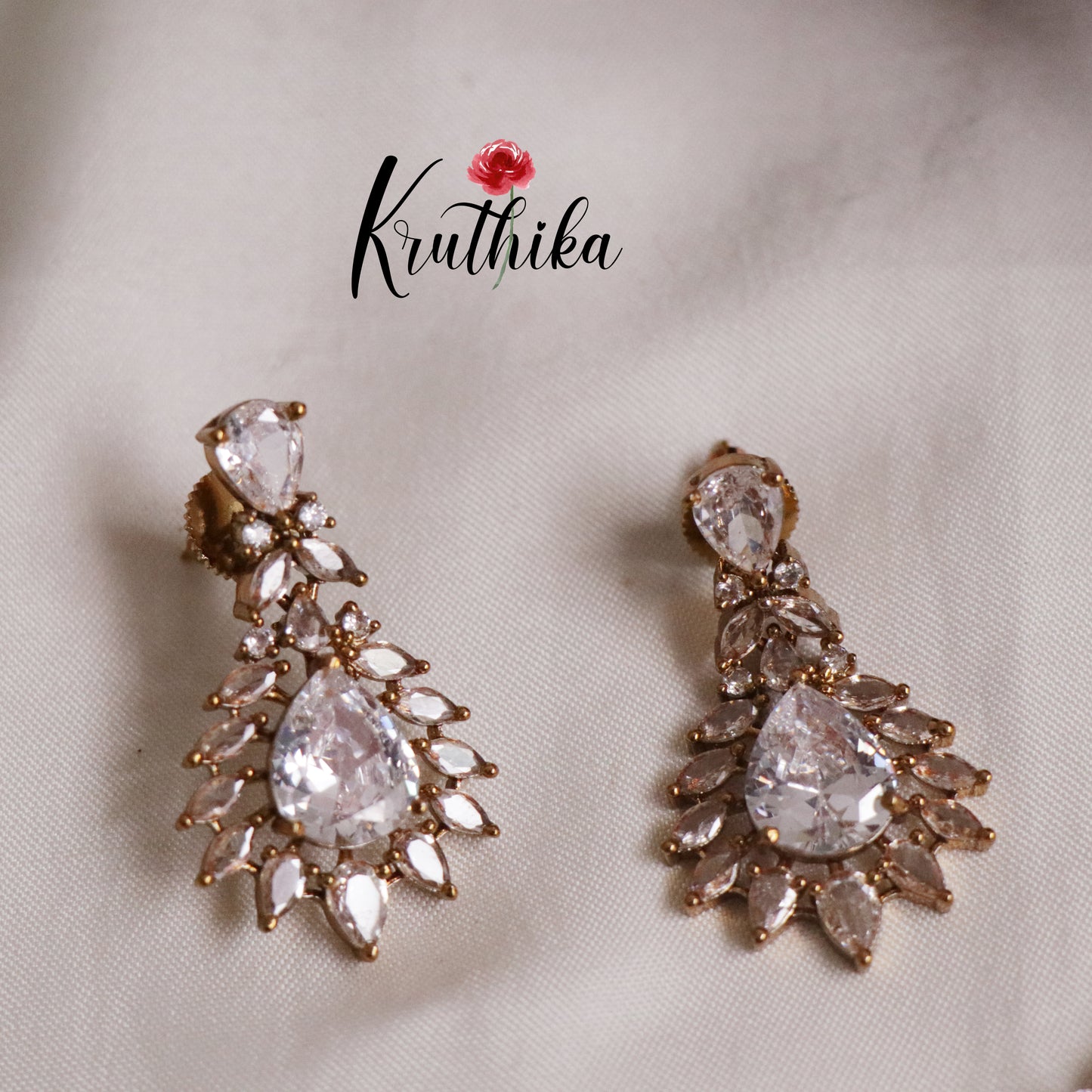 Trendy AD Victorian Moissanite Choker NC2166