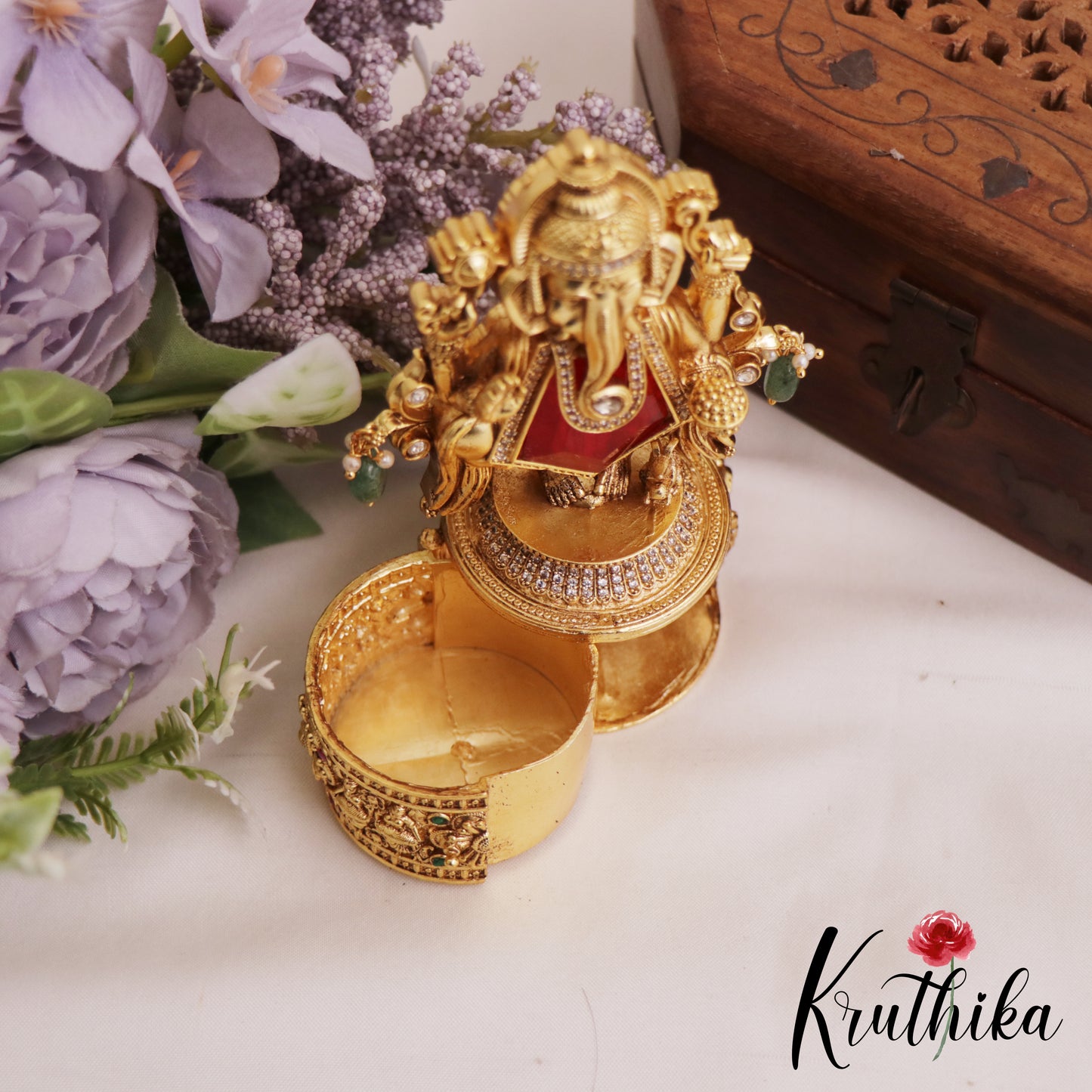 Premium Lord Ganesha Kumkum Box K30 (Available In 4 Colors)