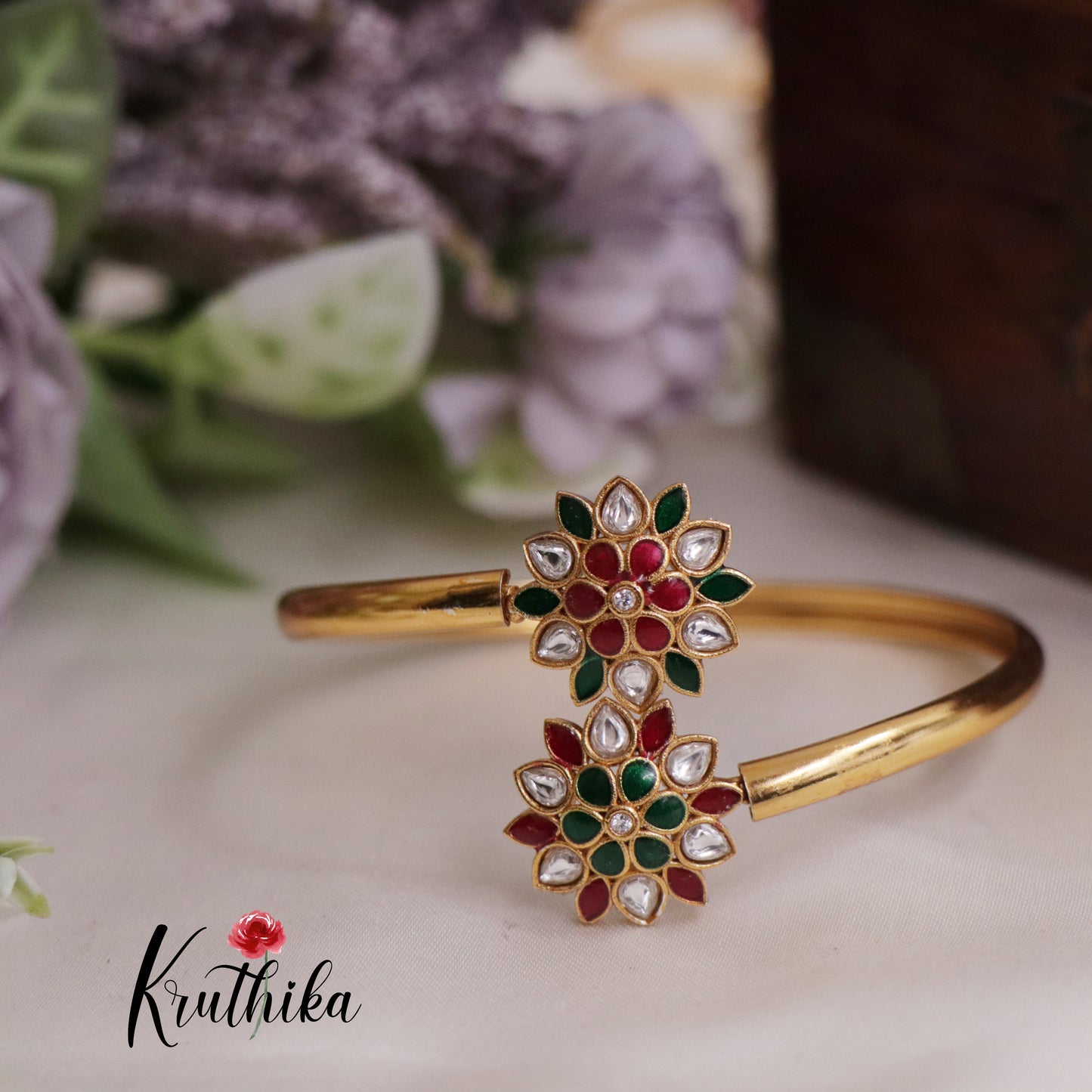 Trendy Floral Openable Kada B301