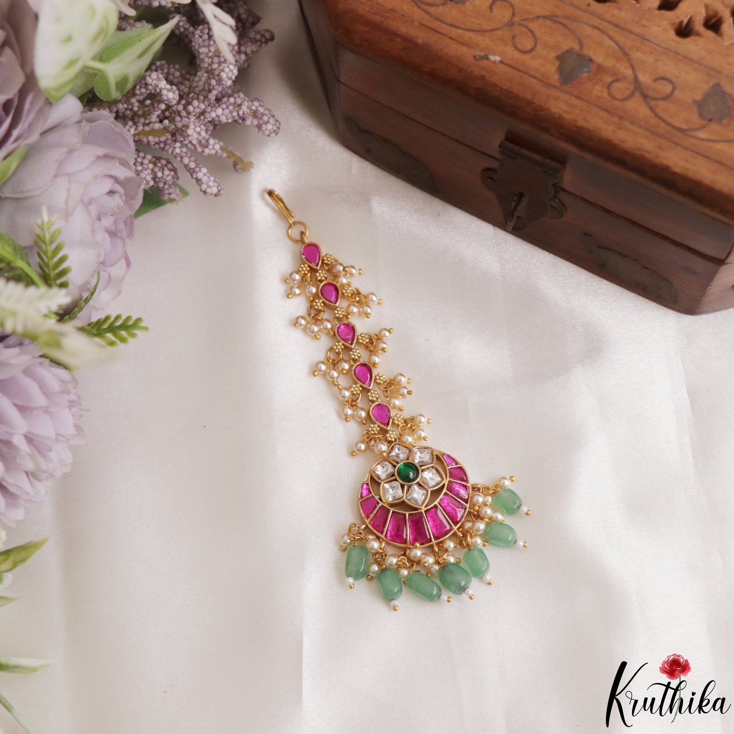 Trendy Floral Motifs Kemp Maang Tikka With Green Bead Drops MT390