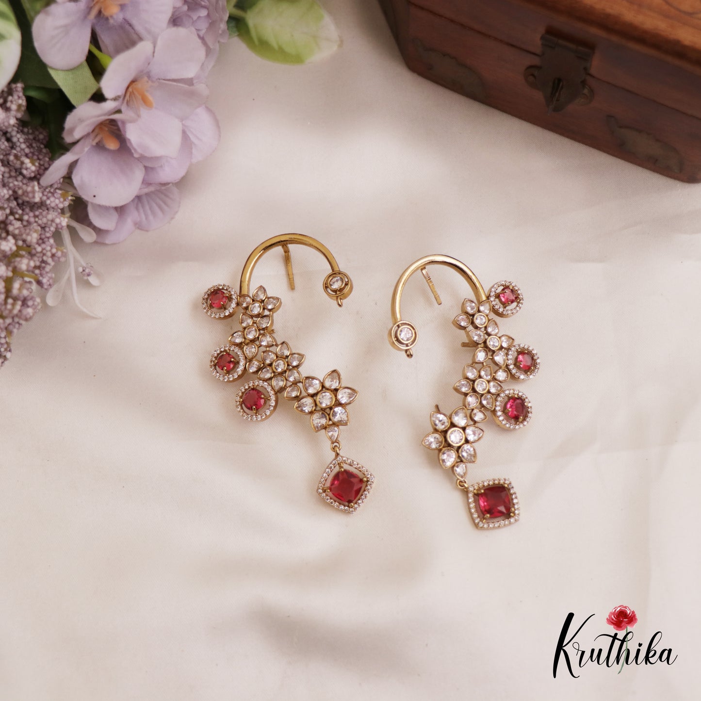 Sparkling Floral Motifs AD Victorian Ear Cuff E988 (Available In 5 Colors)
