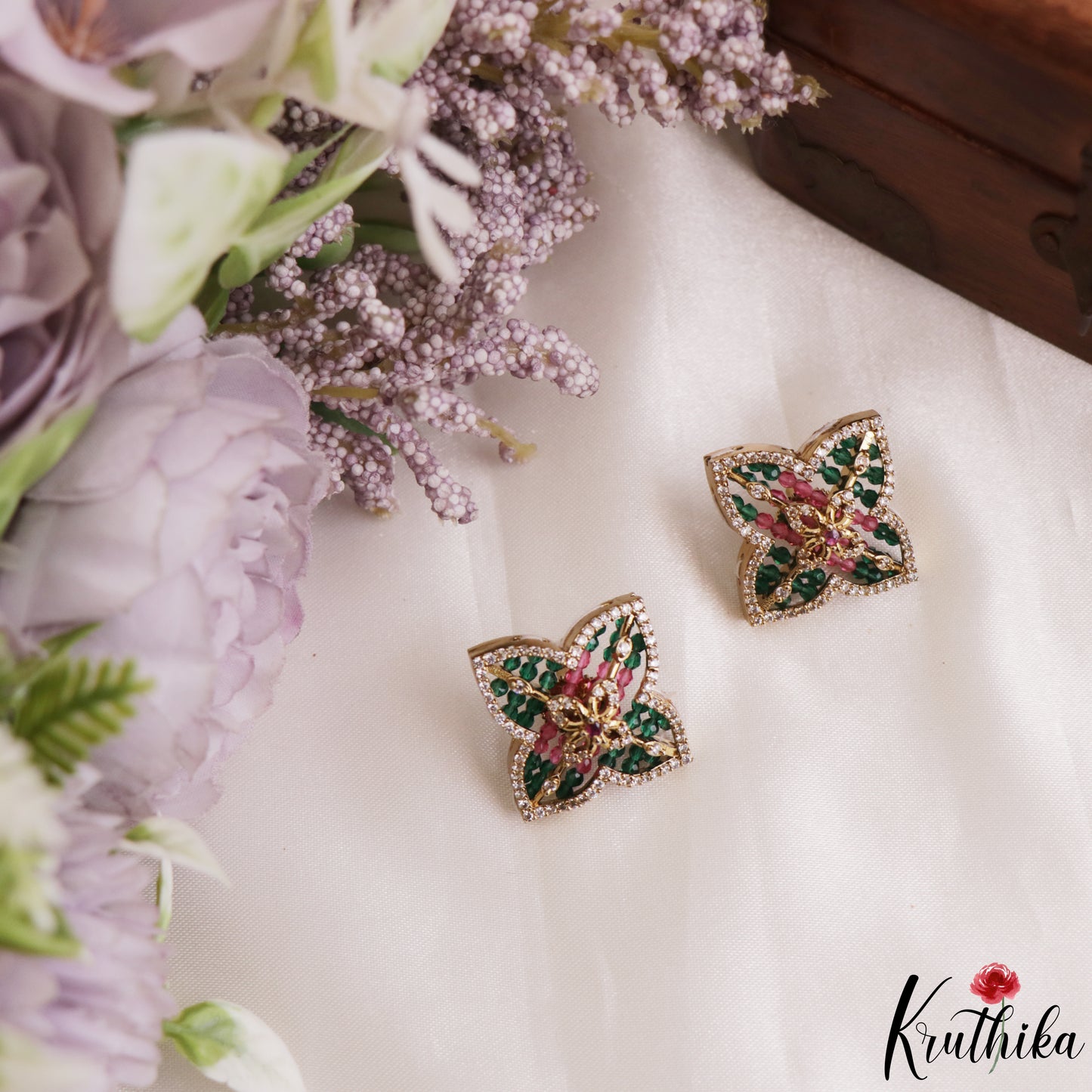 Sparkling Floral Motifs CZ Victorian Pendant Set PS303