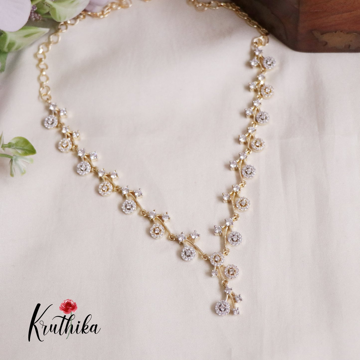Beautiful CZ Sparking Floral Necklace NC2168 (Available in 2 Colours)