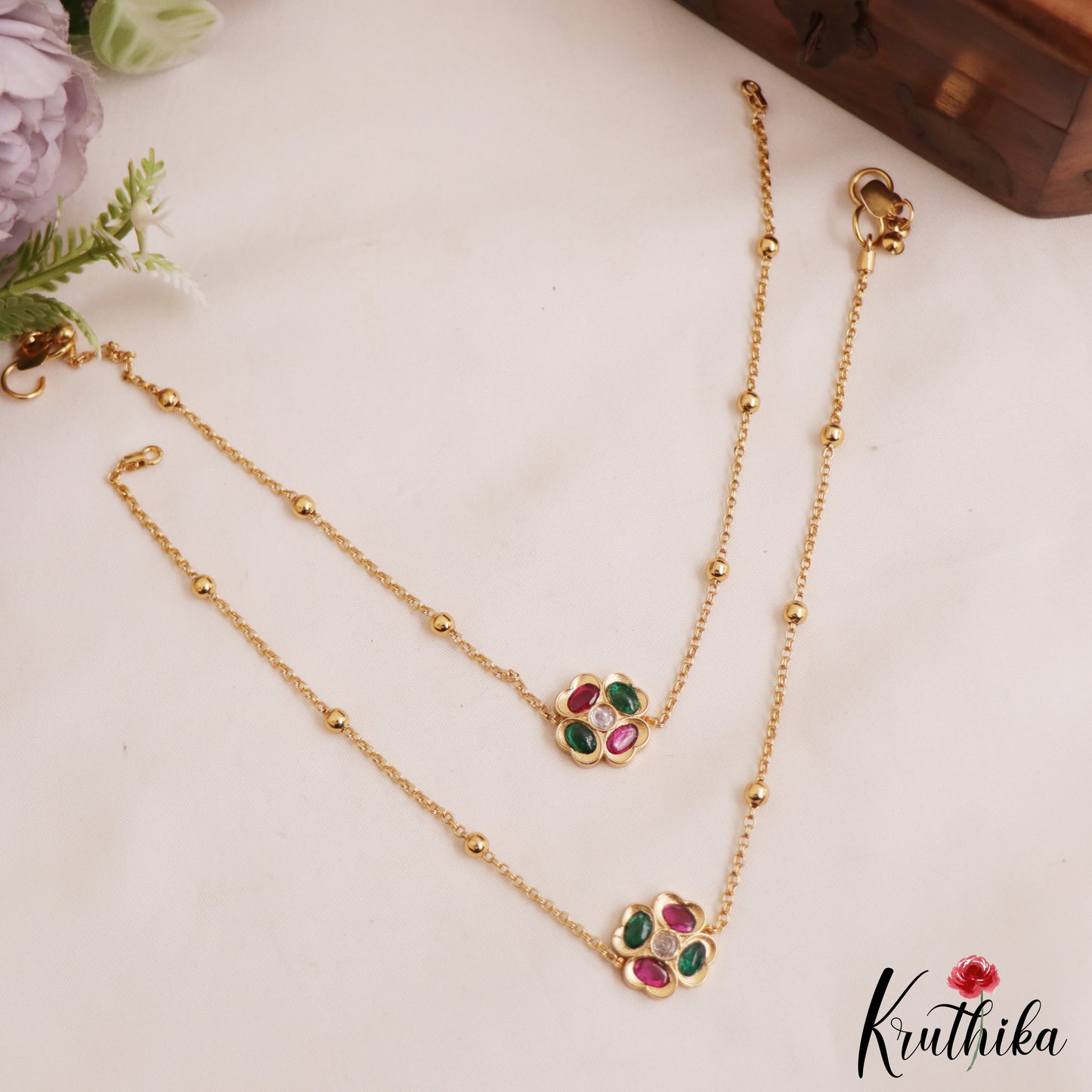 Classic Floral Motifs Gold-Tone Jadau Anklets A63