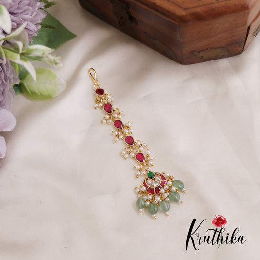 Classic Teardrop Jadau Maang Tikka With Bead And Pearl Drops MT310