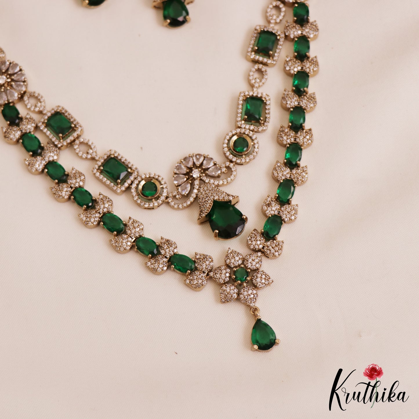 Pretty Sparkling AD Victorian Necklace NC2773 (Available In 2 Colors)
