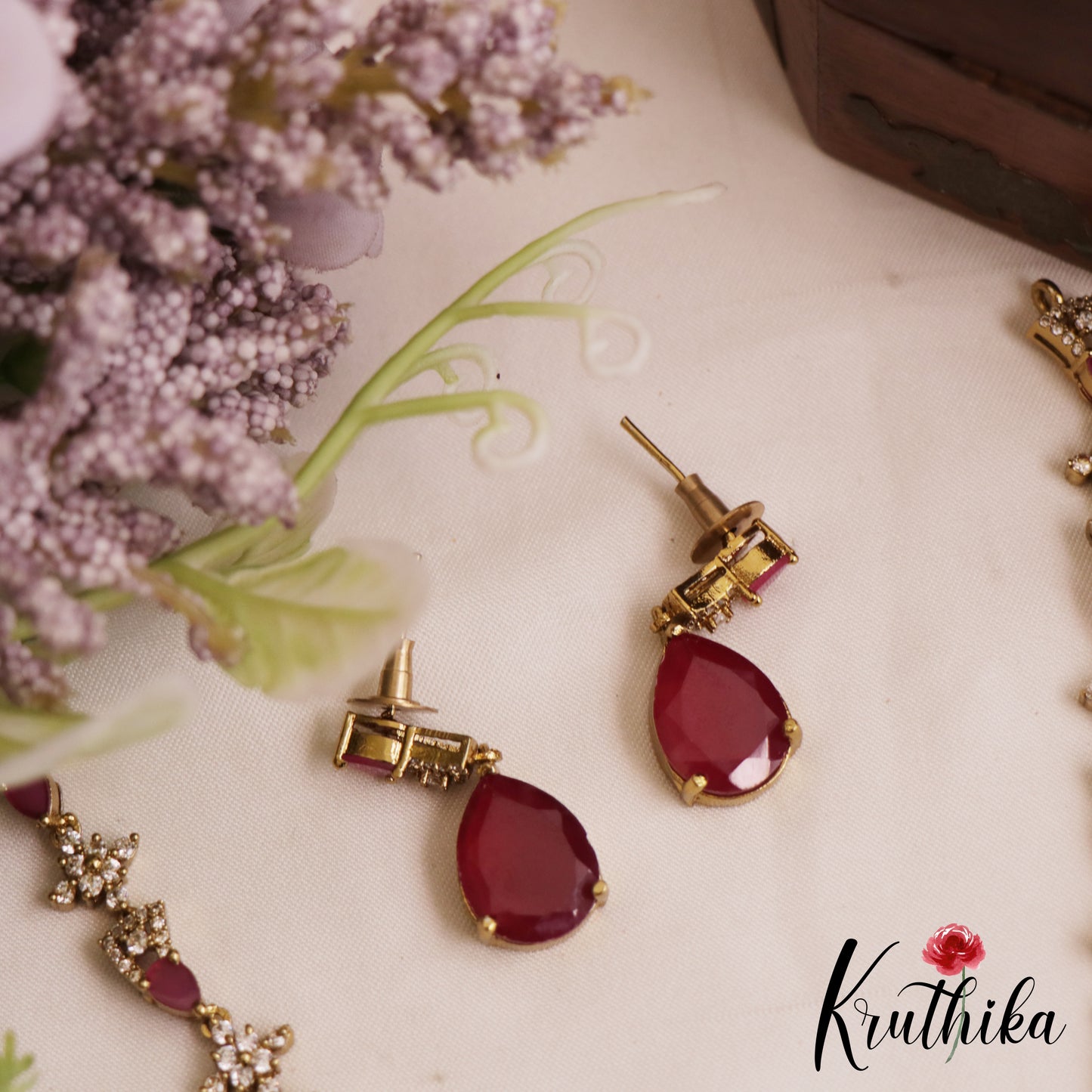 Sparkling Floral Teardrop Motifs AD Victorian Necklace NC2807 (Available In 3 Colors)