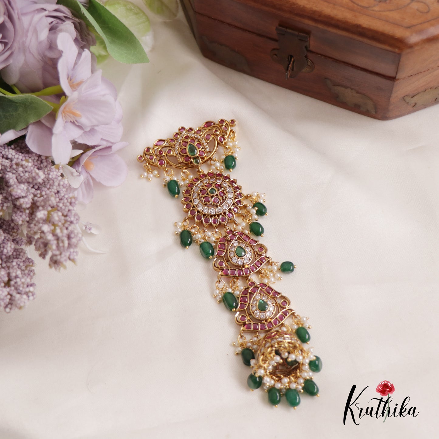 Traditinal Kemp Stones Floral Teardrop Jhumka With Beads Jada Billa J256