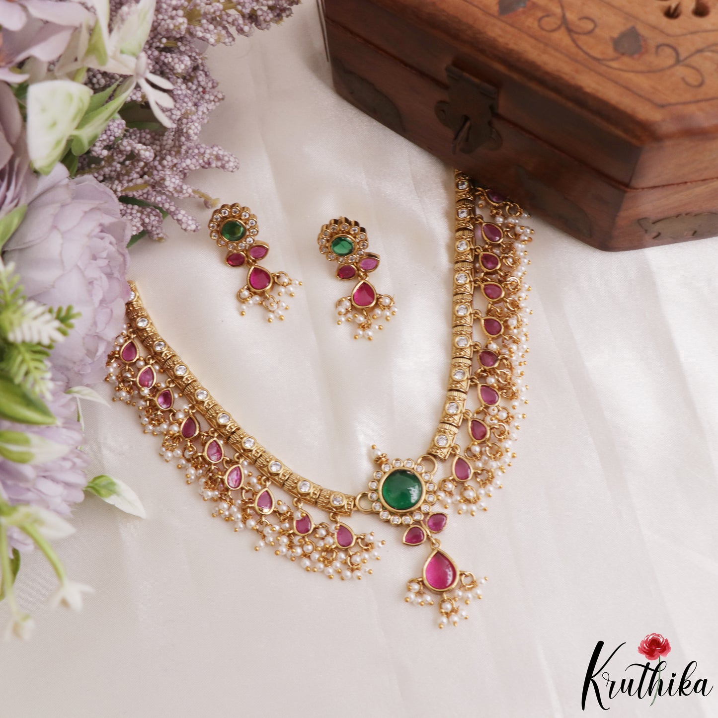 Trendy Floral Teardrop Motifs Kemp Choker With Pearl Drops NC3163