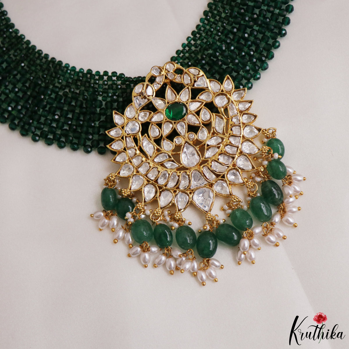 Elegant Kundan Pendant with Jali Chain Necklace NC3306