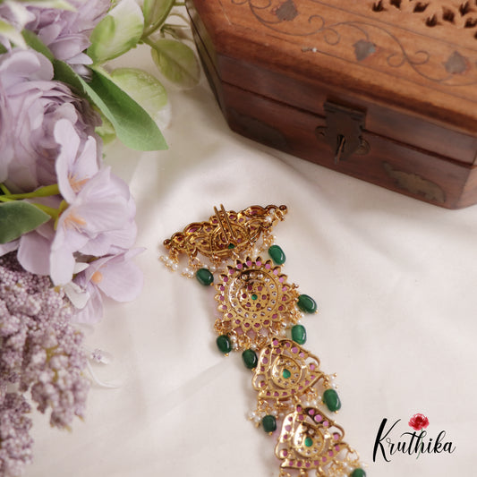 Traditinal Kemp Stones Floral Teardrop Jhumka With Beads Jada Billa J256