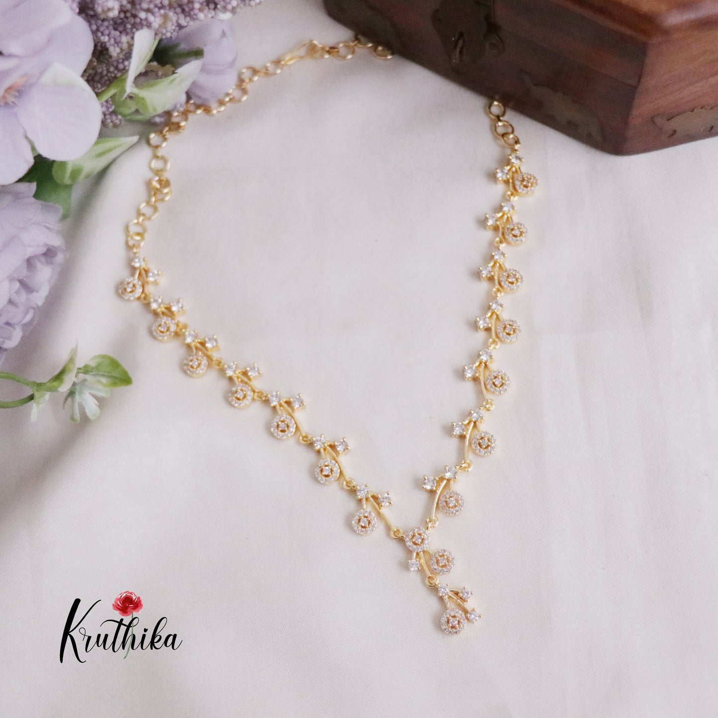 Beautiful CZ Sparking Floral Necklace NC2168 (Available in 2 Colours)