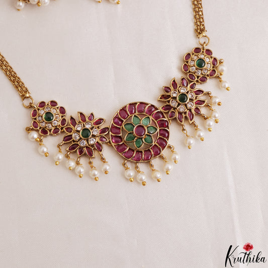 Classic Floral Motifs Kemp Choker With Pearl Drops NC3203