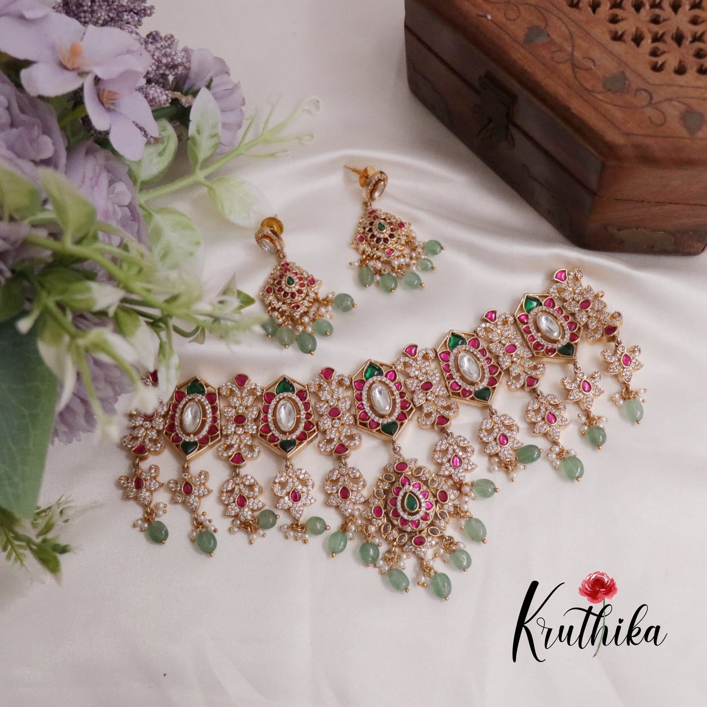 Gorgeous Jadau Necklace with Pastel Green Beads Drops NC2232