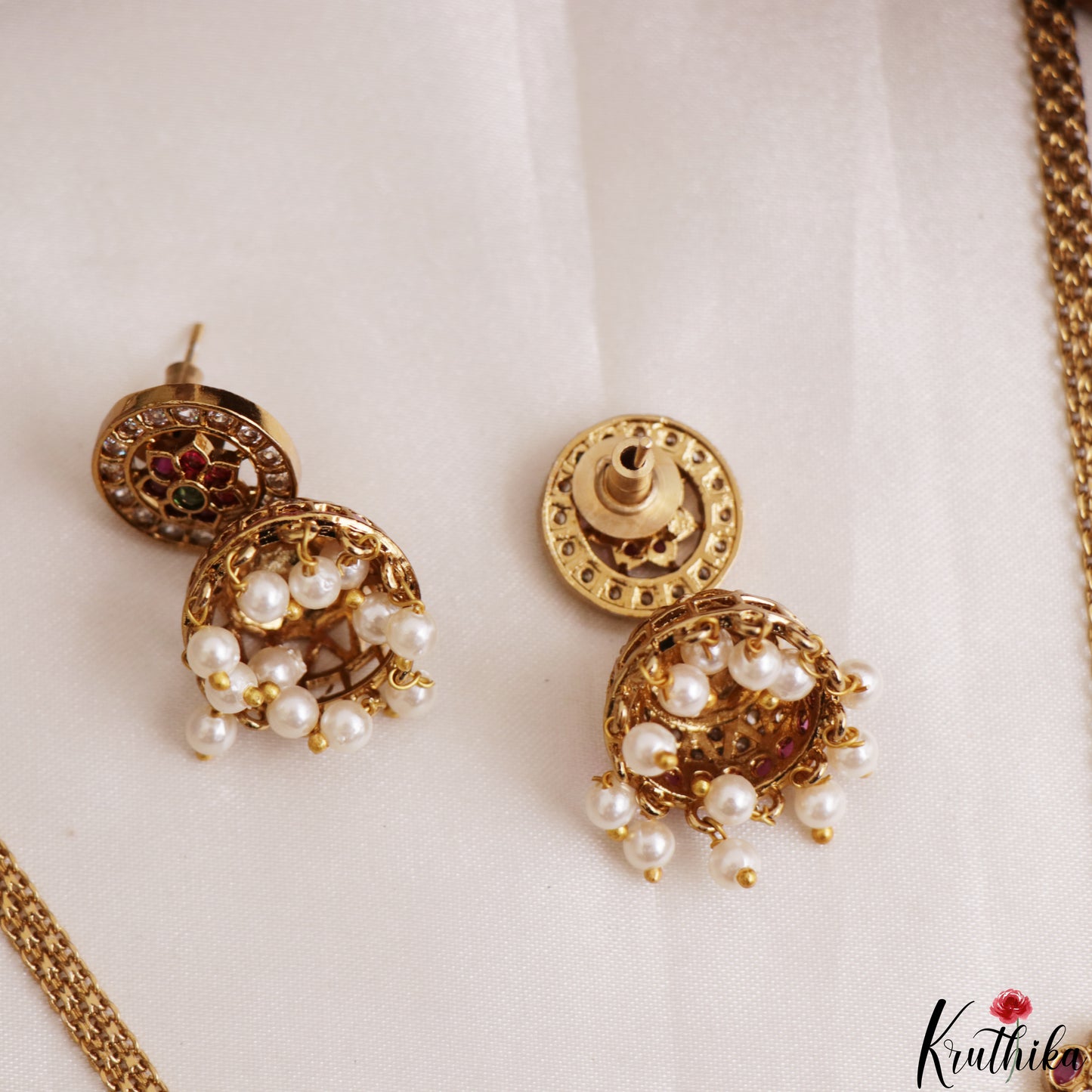 Classic Floral Motifs Kemp Choker With Pearl Drops NC3203