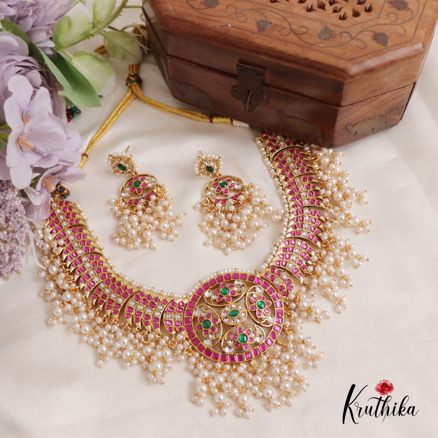 Elegant Floral Jadau Necklace Set  NC2624