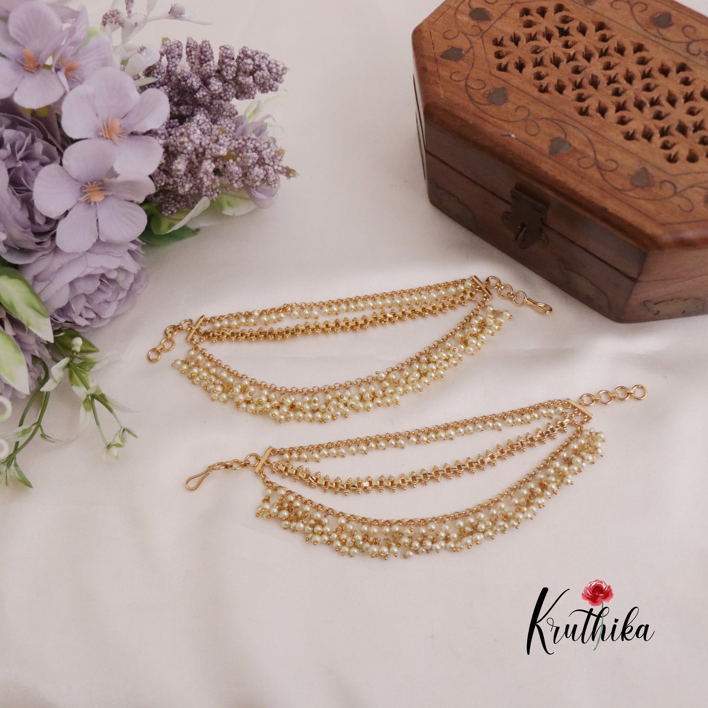 Classic Triple Layer Pearl Drop EC132