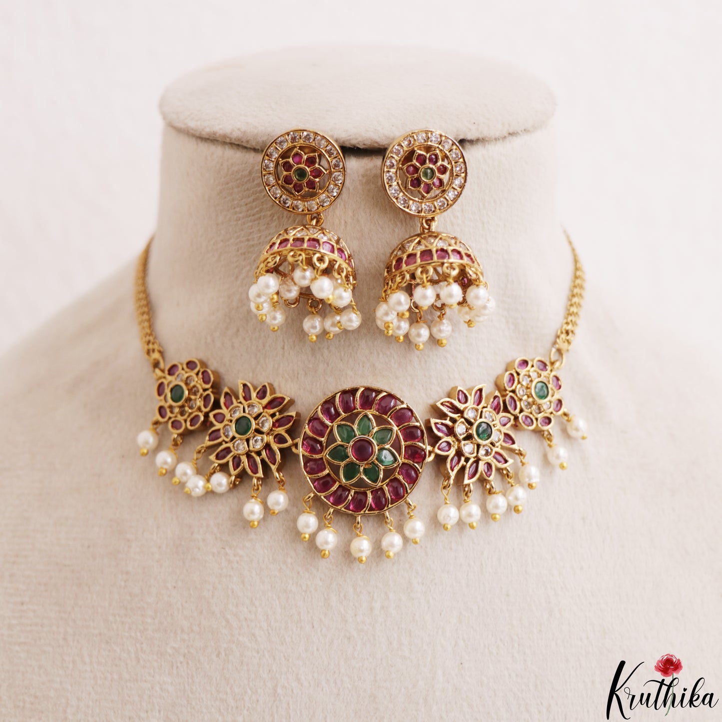 Classic Floral Motifs Kemp Choker With Pearl Drops NC3203
