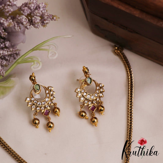 Classic Leaf Floral Motifs Kemp Pendant Chain Set NC2817
