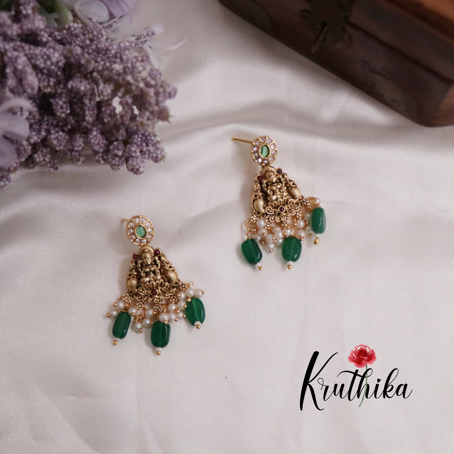 Beautiful Antique Peacock and Temple Lakshmi Pendant Necklace with Green Beads Drop NC2238