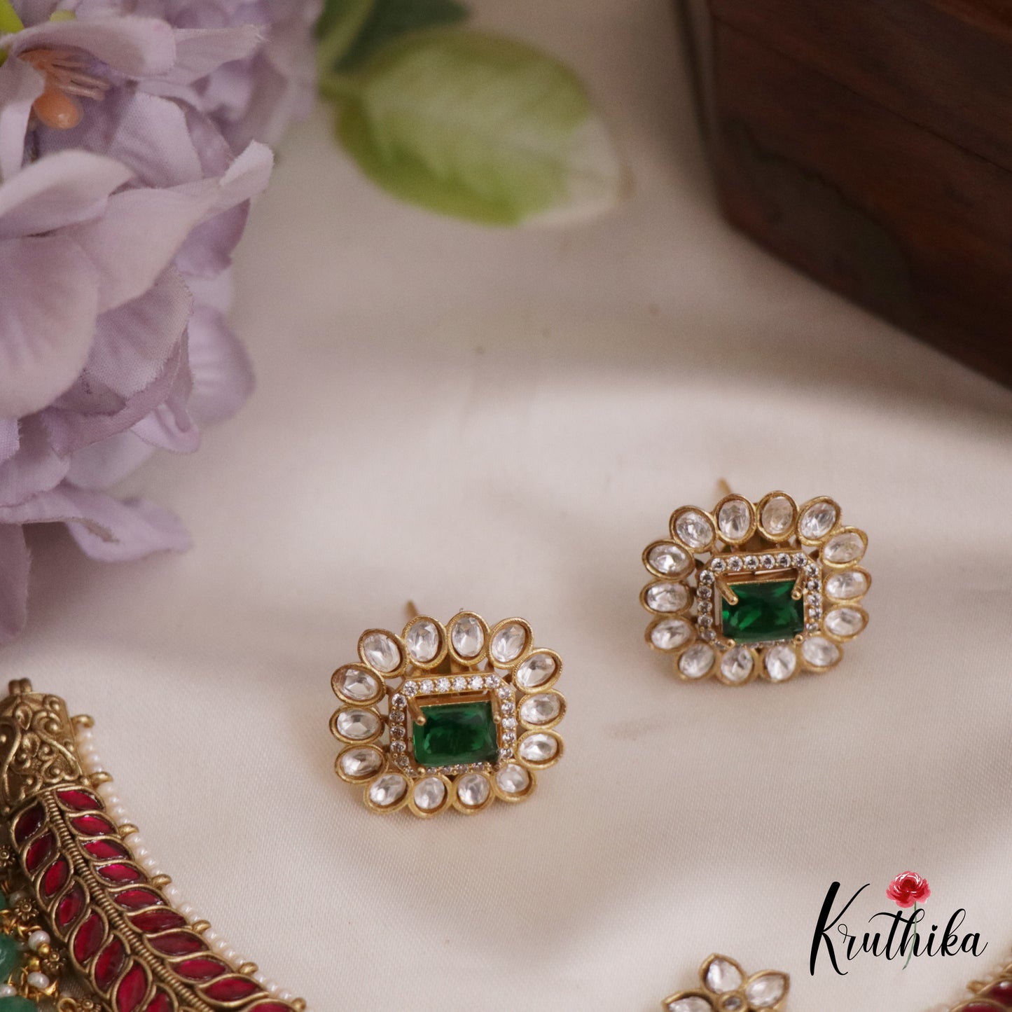 Gorgeous Floral Leaf Motifs Jadau Choker With Green Bead Drops NC2689 (Available In 2 Colors)