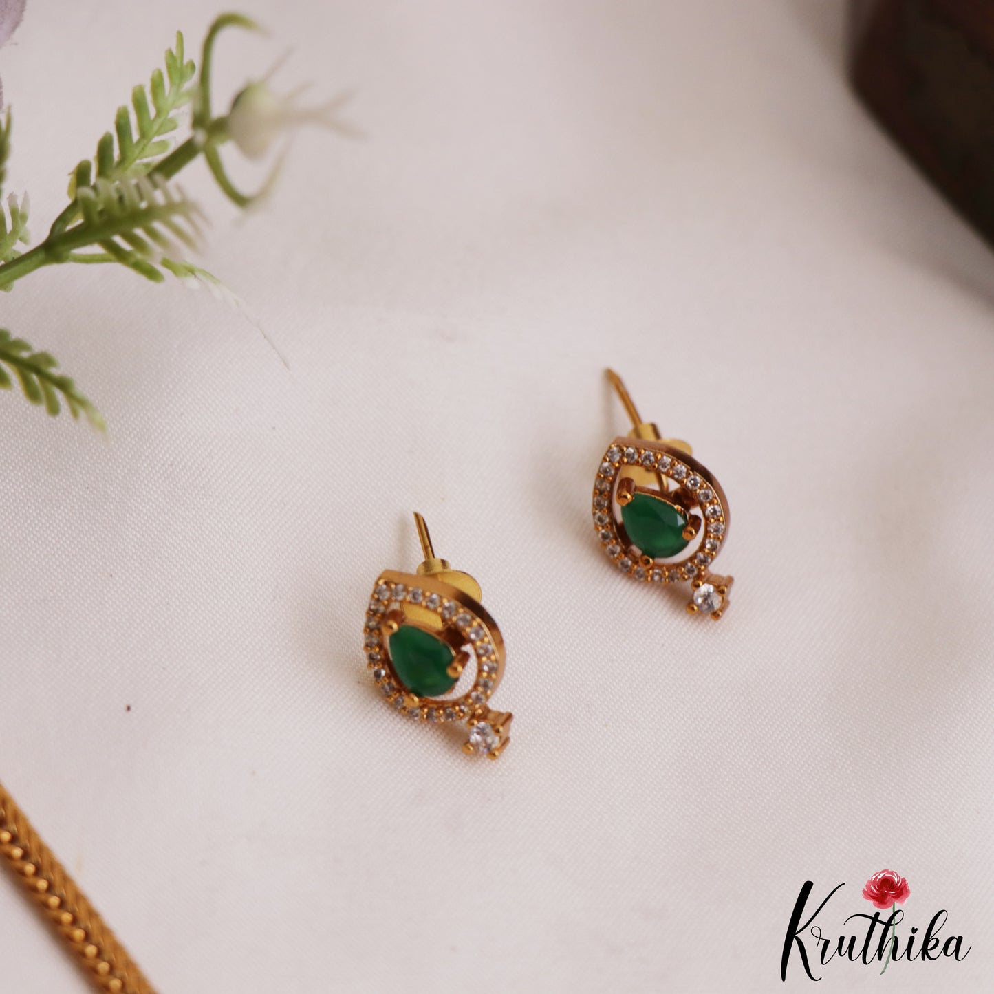 Classic AD Floral Motifs Necklace NC2805 (Available In 2 Colors)