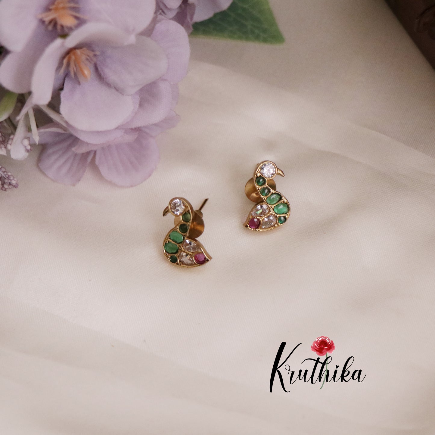 Simple Kemp Peacock Earstuds E680 (Available in 2 Colors)