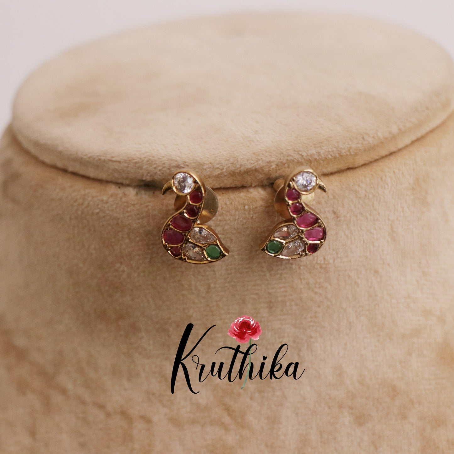 Simple Kemp Peacock Earstuds E680 (Available in 2 Colors)