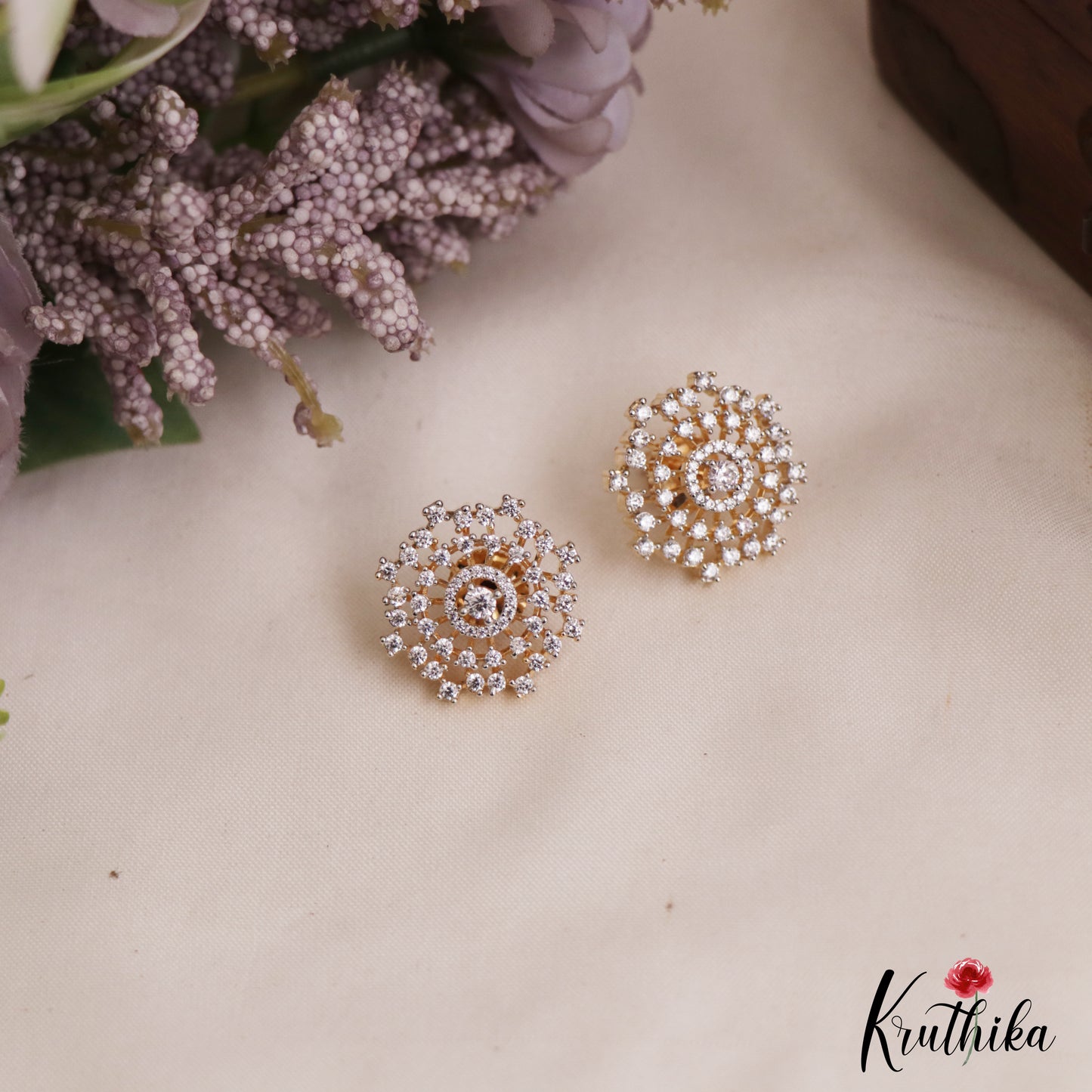 Trendy Floral Motifs AD Stud Earrings E1118