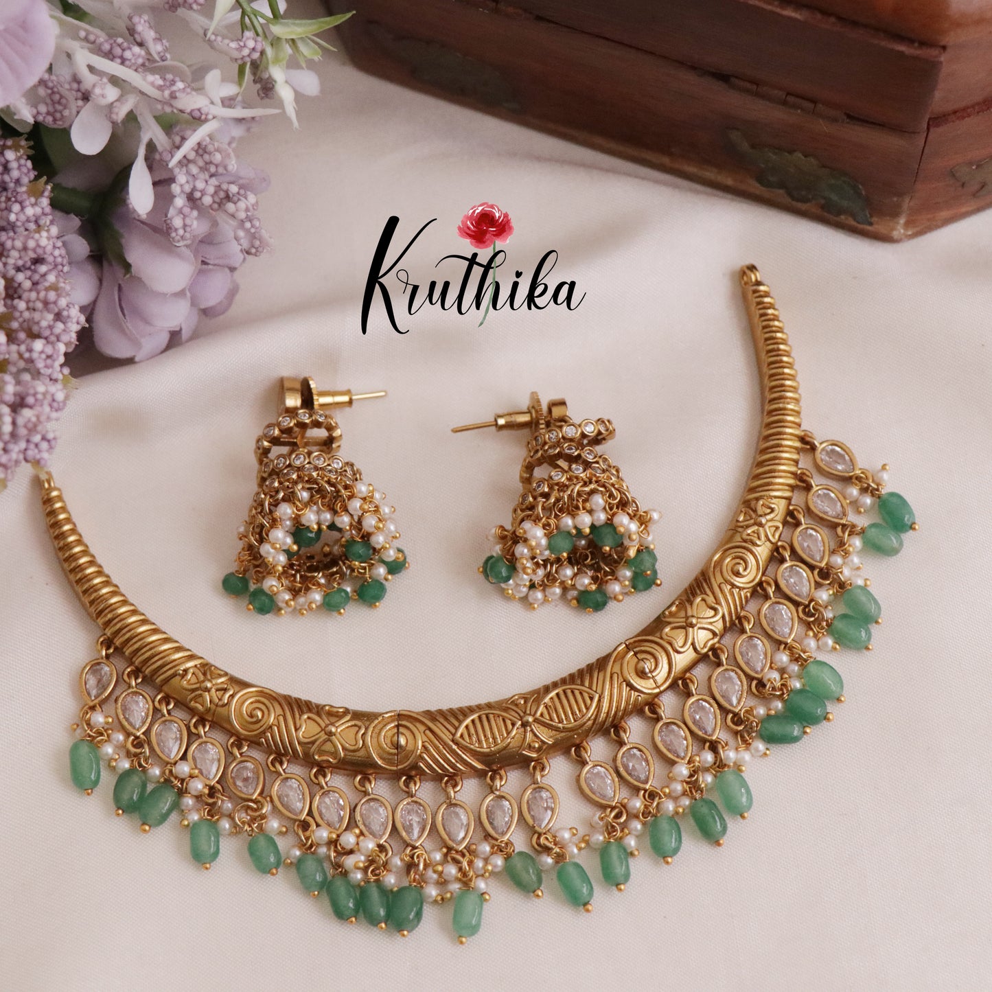 Elegant Antique Hasli Necklace Sets NC2028 (Available in 4 Colours)