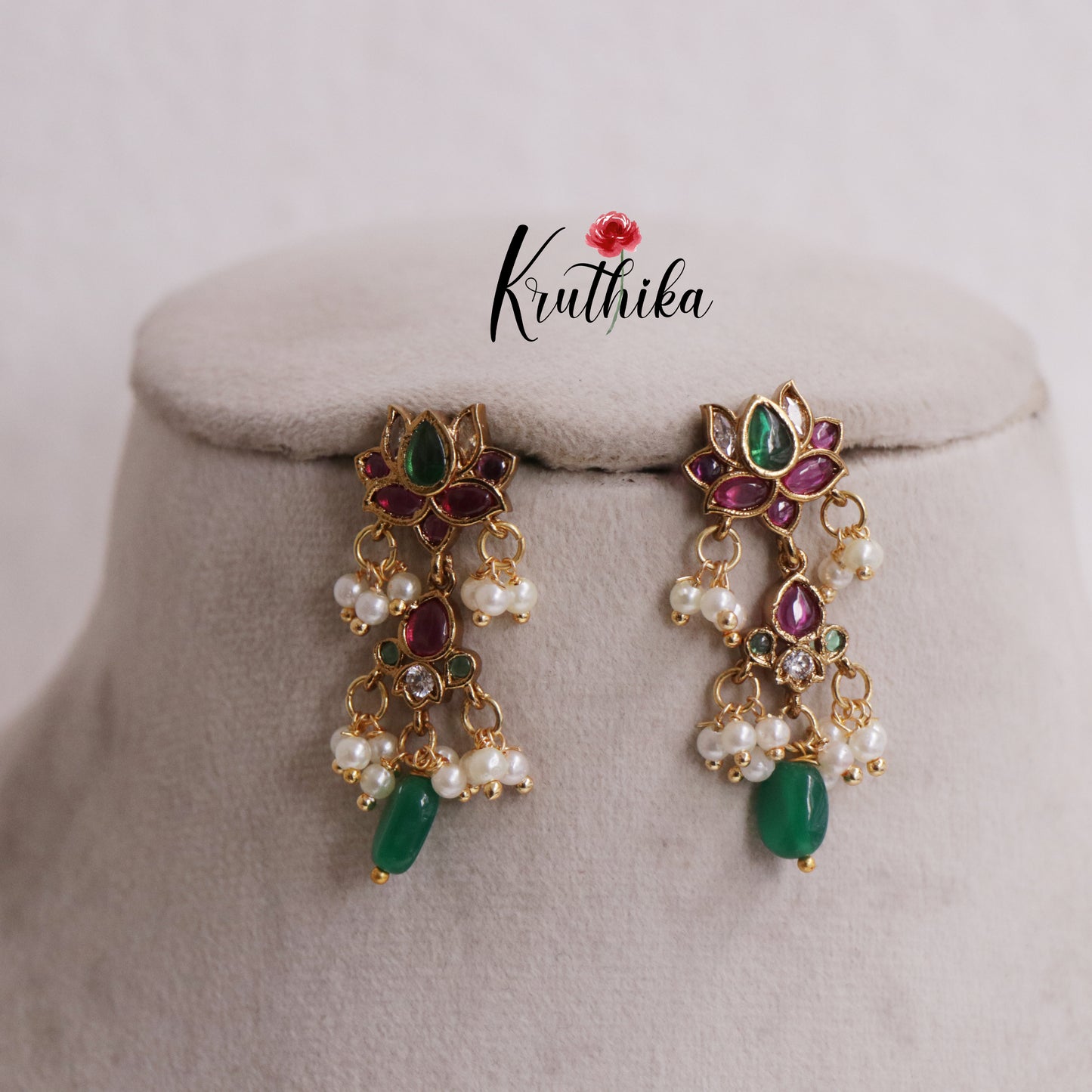 Elegant Kemp Lotus with Pearl Drops Earrings E796