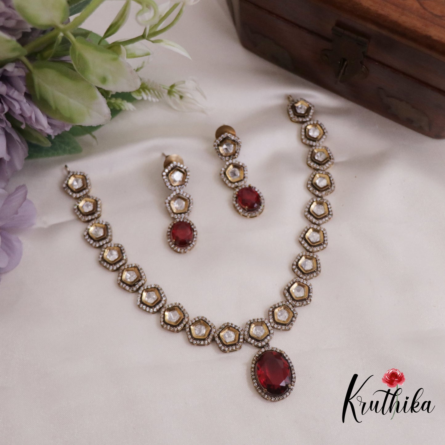 Simple AD Victorian Necklace NC2334 (Available in 3 Colours)