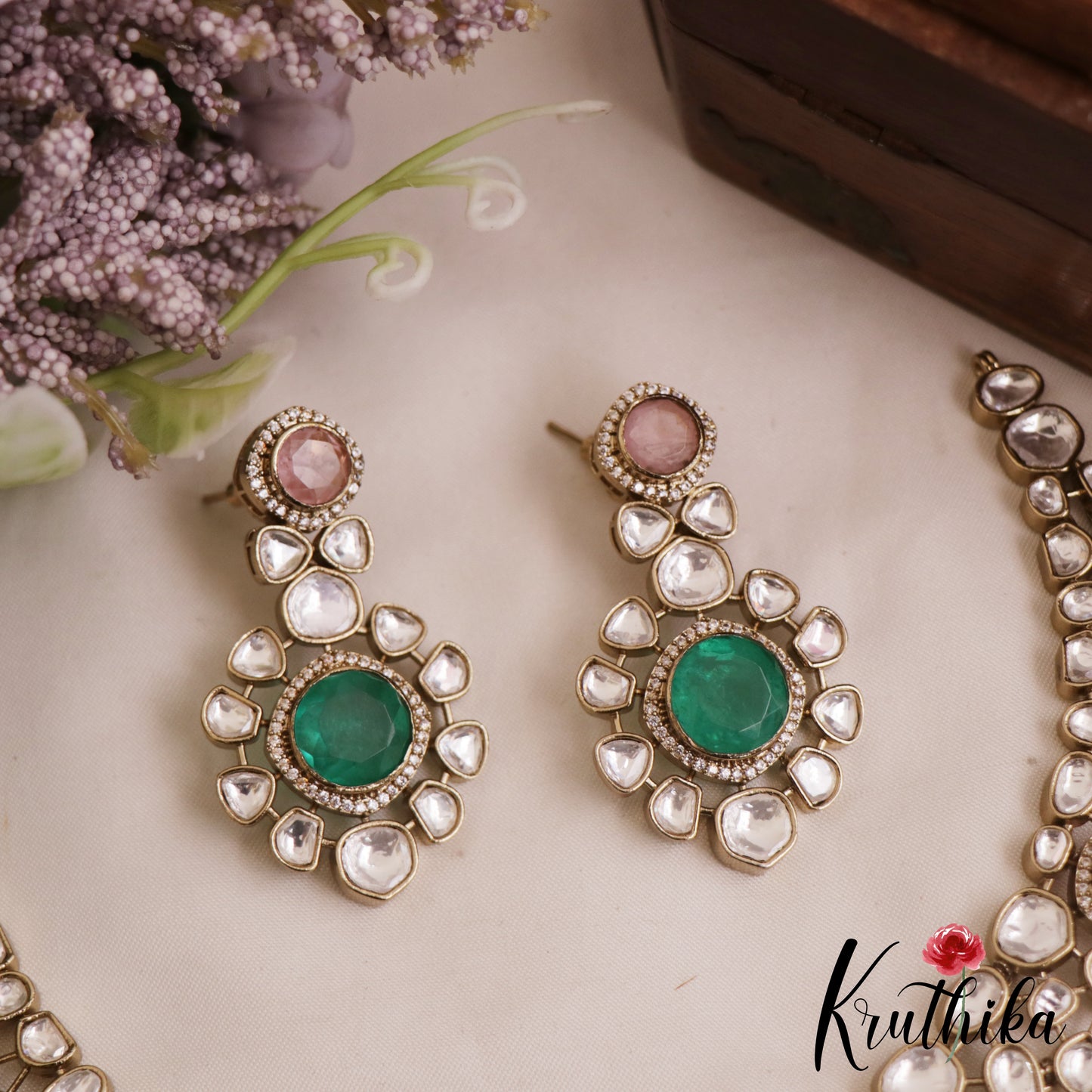 Gorgeous Geometric Motifs Mossanaite Choker NC2837 (Available In 2 colors)