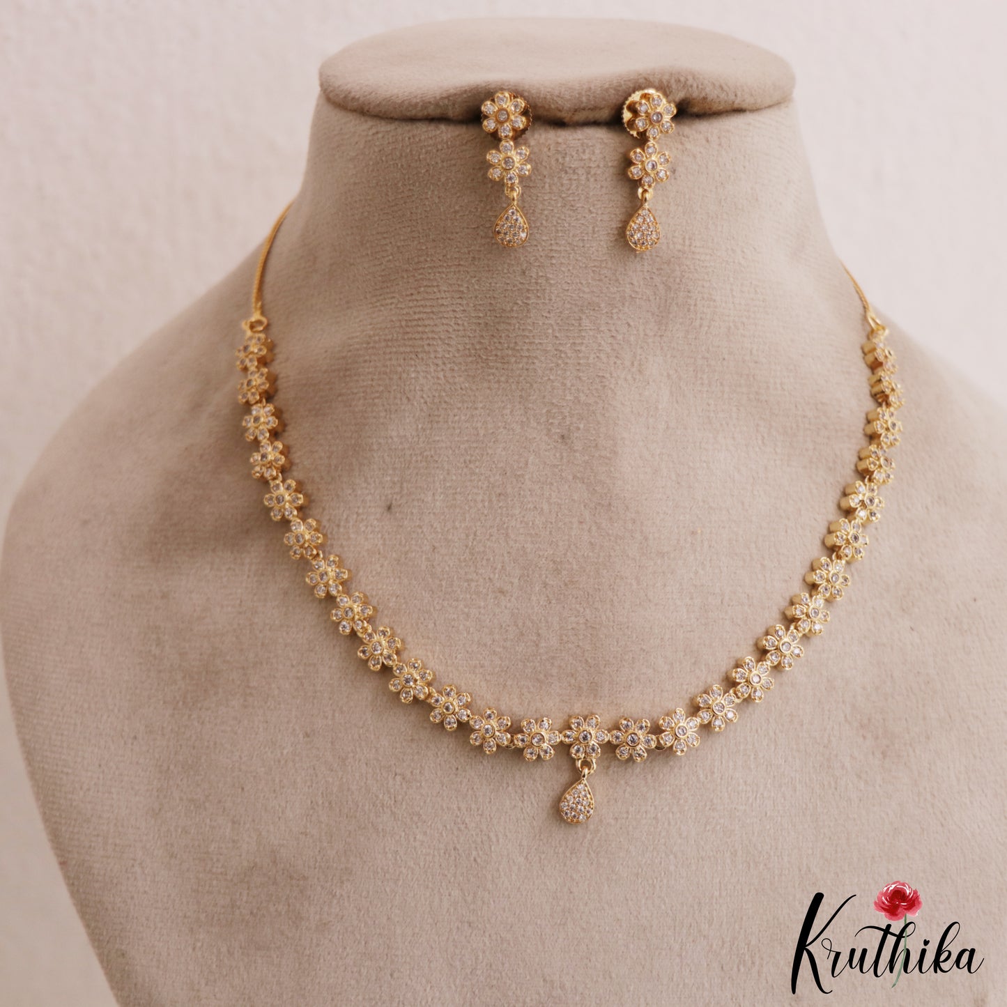 Sparkling Floral Motifs Gold-Tone AD Necklace NC2867