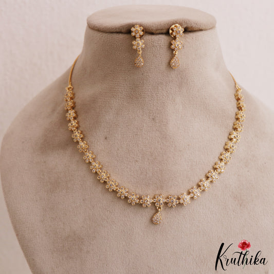 Sparkling Floral Motifs Gold-Tone AD Necklace NC2867