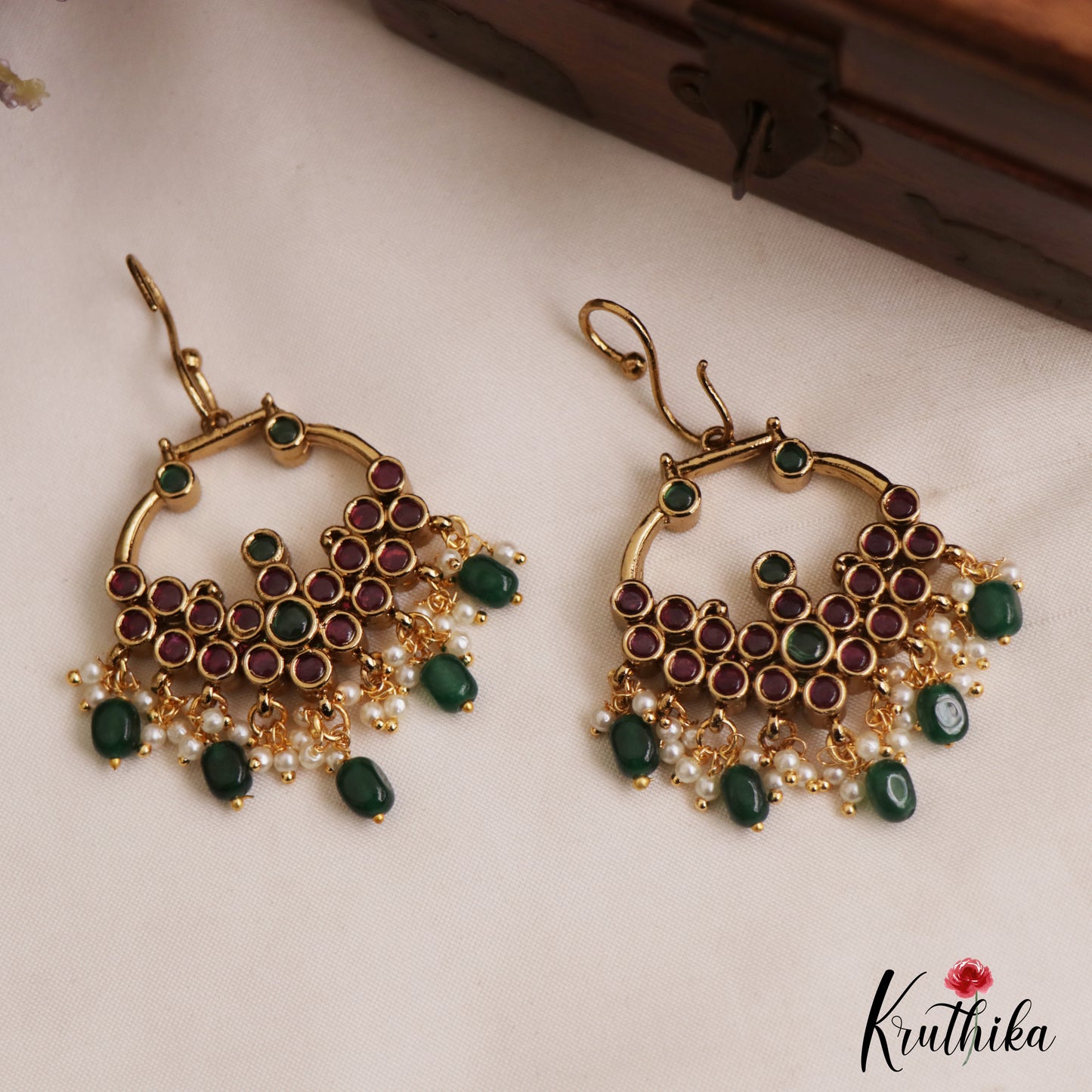 Beautiful Floral Reversible Kemp Earrings With Green Bead Drops E1130