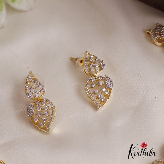 Elegant Leaf Motifs AD Necklace NC2661