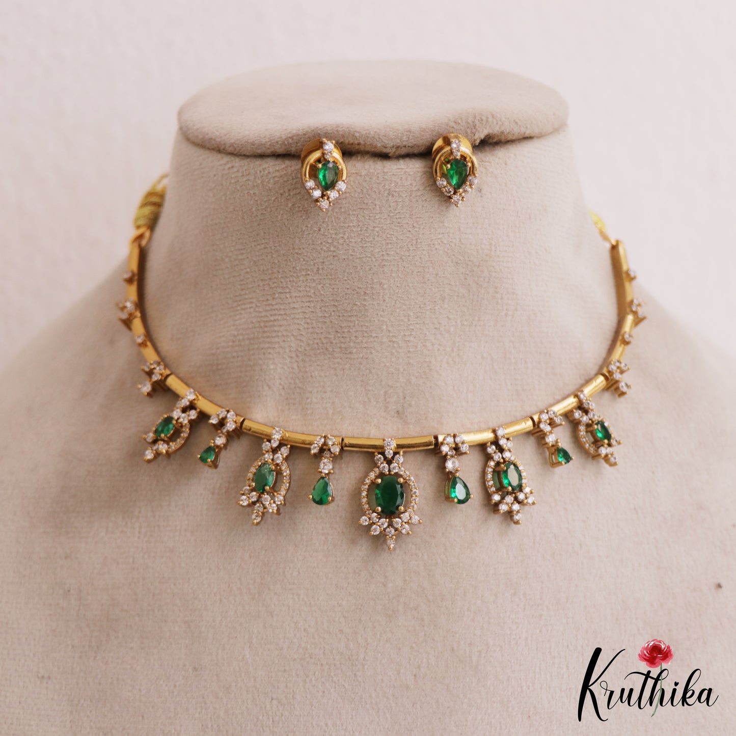 Trendy AD Leaf Motifs Choker NC2770 (Available In 3 Colors)