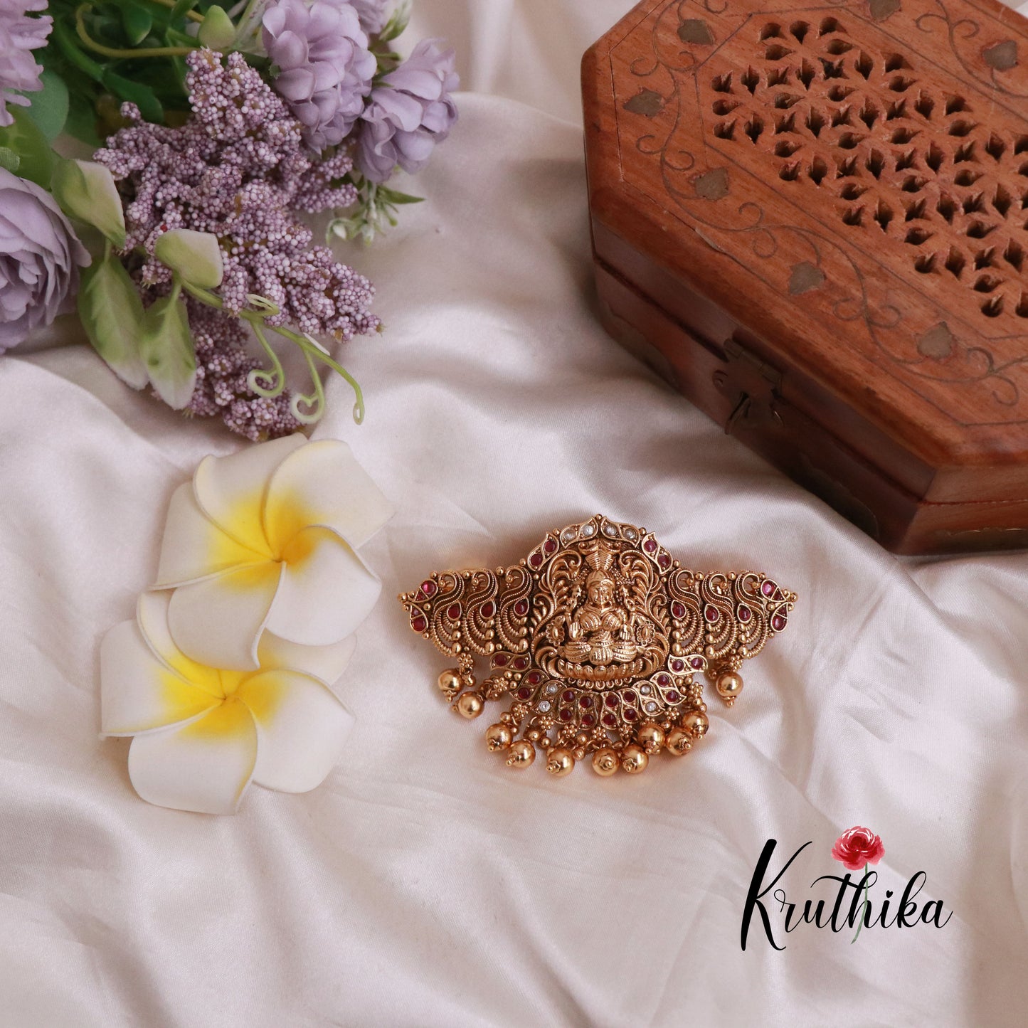 Beautiful Kemp Antique Lakshmi Hair Clip With Golden Bead Drops J283