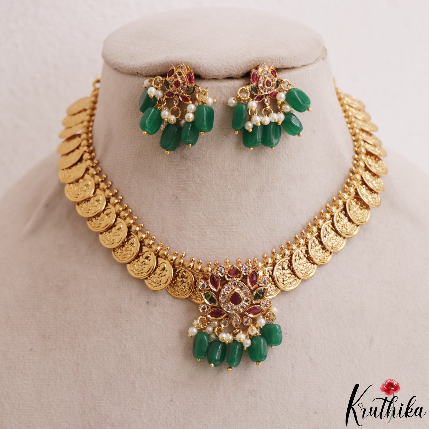 Elegant Floral Motifs Lakshmi Kasu Necklace With Green Bead Drops NC3123