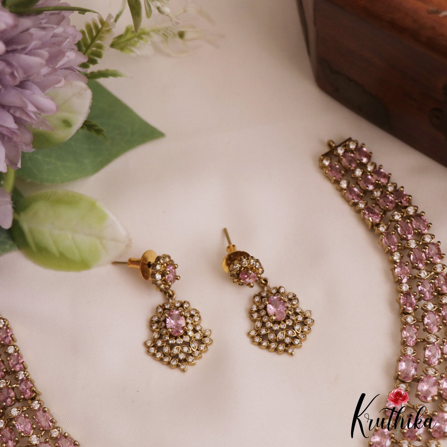 Sparkling AD Victorian Necklace NC2771 (Available In 5 Colors)