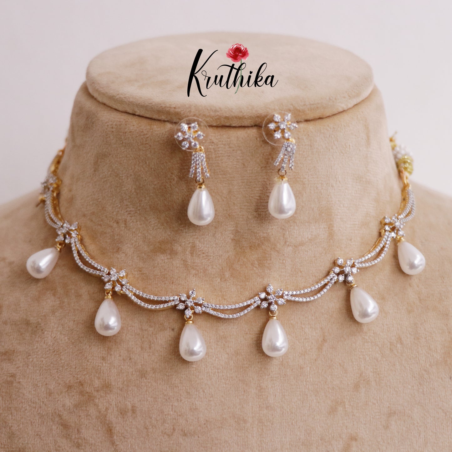 Pretty CZ Floral Necklace Pearl Drops NC2267