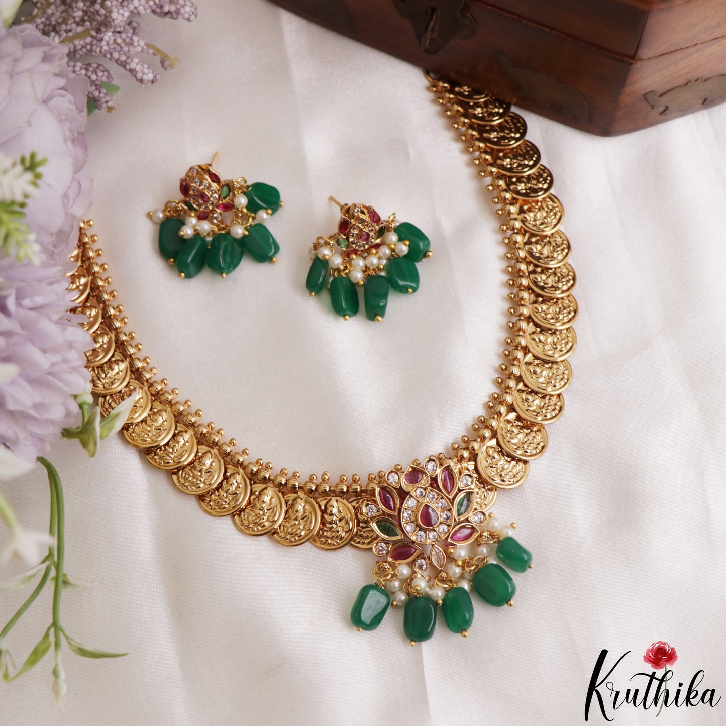 Elegant Floral Motifs Lakshmi Kasu Necklace With Green Bead Drops NC3123