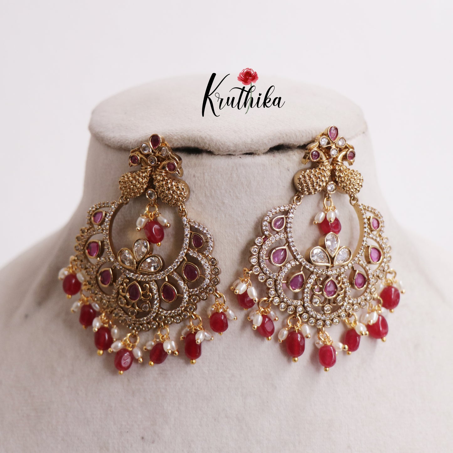 Stunning Kemp Peacock Teardrop With Pearl Drops Earrings E810